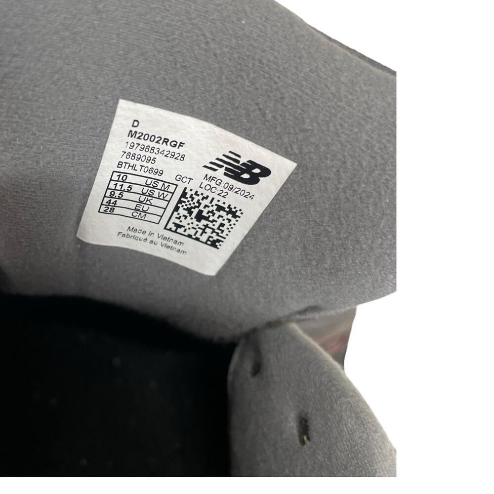 New Balance 2002R Charcoal Black Shoes Men's Size 10 M2002RGF Athletic Dark Grey - Picture 2 of 16